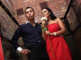 gorgeous romanian babe's huge natural tits bounce fucking asian boyfriend in lift 😍🍑