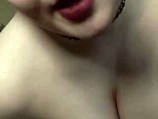 chubby babe plugs ass vibrates clit squirts juicy pussy everywhere