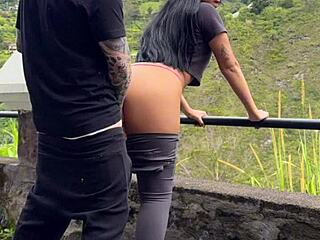 Joven Pareja Caliente Graba Sexo Parque Público ¡Medellín Final Sale Mal!