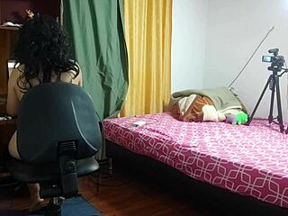 boss drills secretary pussy with huge cock close-up preview