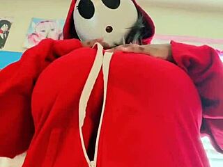 imagine shyguy packing those massive hanging boobs