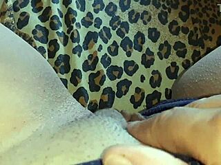 stepsister reads by fan as i secretly jerk my big clit behind her in lesbian pov