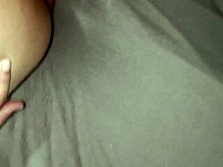 Foda gostosa ends with hot creampie blast all over married slut's big ass!