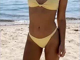 Bikinové dievky na pláži, veľké zadky a prsia ťa nekonečne dráždia?