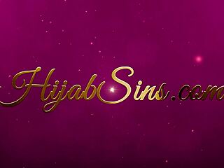stepmom in hijab looks just like my girlfriend can't resist fucking her pussy