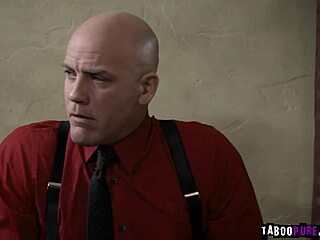 بروكلين القلقانة تستسلم لناضجين شهوانيين بريدجيت بي وديريك بيرس