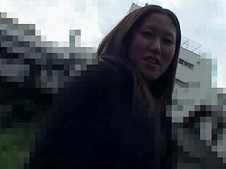 Nagisa Fukushima visits guy to heat things up intimately.