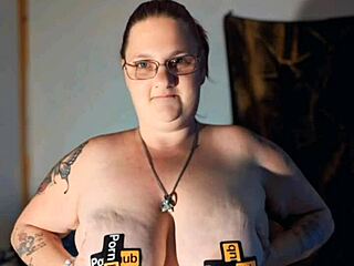 hubby at work so trailer park milf rides drblackjohnsonxxx's huge bbc big tits bouncing?