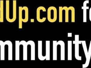 black babe jenna foxx tongue dives into nickey huntsman's wet pussy scissoring