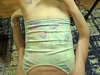 Huge Machine Fucks Dripping Wife Pussy to Squirting