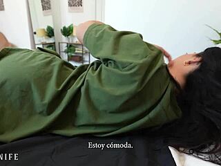 british stepsis forgot panties in bed gal ritchie spanish subs