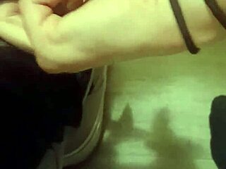 uhh my friend totally trashes my sneakers... havin way too much fun with em!!