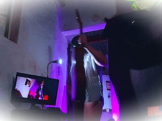 morado cosplay doctor antiguo rayas sexy n1 rubs yamaha c80 guitar on huge cock