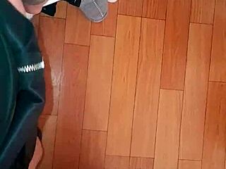 Troietta thai magra 18+ implora anal pestato