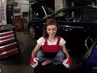 🔥 hot car mechanic tera link offers blowjob extra services 😏