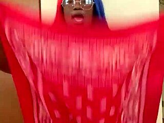 oh man, spider girl shabrim's cosplay striptease rips clothes off til she's naked at con...