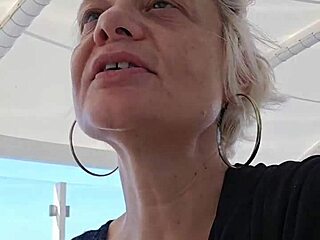 web chat hunt for cruise stranger to fuck my pussy raw and deep all night long.