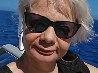 web chat hunt for cruise stranger to fuck my pussy raw and deep all night long.