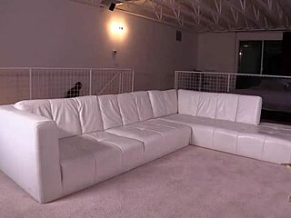 Julie ginger spooky fatbrat and crystal blue in bbw orgy doggystyle riding and spreading