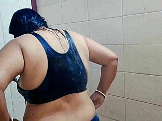 whoa just married desi bhabi takin a wild naked bath showin off that big ass n tits