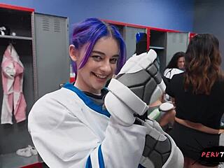 whoops! sneaky locker room fuck with petite cutie goes totally public 😏💦