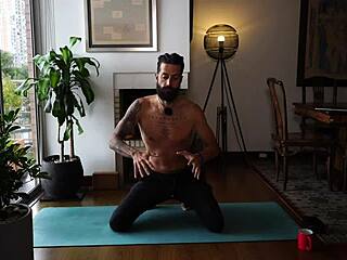 i'm like, messin up my hip moves in bed... teach me how to grind better during sex with wife??