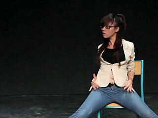 Ever dreamed of tra my's sexy vietnamese dance turning wild? 💃🔥