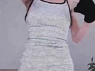 Korean Novinha Fingers Herself Solo Tease