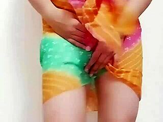 Desi Shemale Hijra's Naked Dance Seduces Viewers