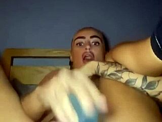 Thick Emo Whore Fingers Tight 18+ Asshole Close-Up