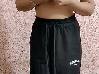 Boss Pounds Hot Secretary Pussy While She Sucks Cock Like Lollipop