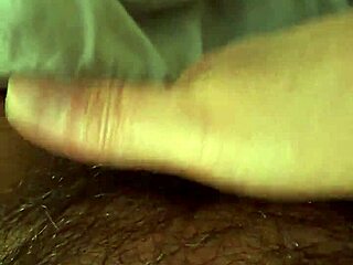 hairy mature mom fingers her wet pussy while playing piano keys