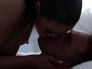hot brunette melissa stratton sits on ex's best friend's face till he explodes 🔥😈