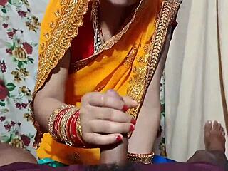 Sasur's Bahu Bursts Into Bedroom For Hindi Dirty Talk Seduction
