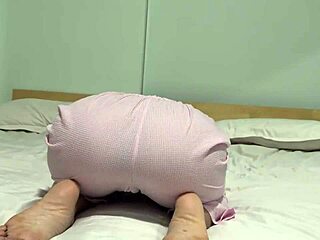 Juicy ass amateur girl's workout shakes curves before sleepy sex vibes 😏🍑