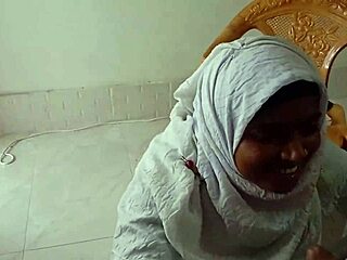 i'm bangingladeshi student getting pounded doggystyle by teacher in bedroom