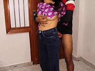 Dulcea timidă indiană girlfriend își pierde virginitatea în patul meu