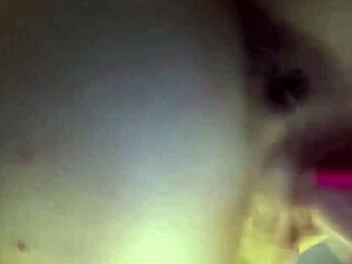 Close-Up Webcam Anal and Pussy Fucking Session