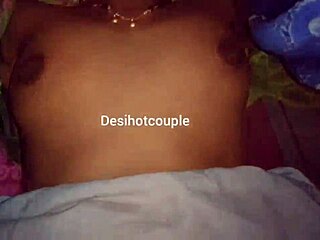 Desi indian village bhabhi fuking in green saree