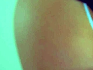 I fuck the corner of a table and it felt so funckig hot