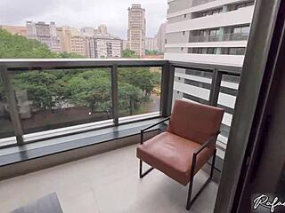 minha vizinha gostosa me chamou pra foder no pelo outside