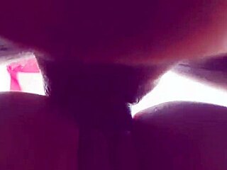 A minha bucetinha apertadinha estava com saudades dado neg�o dotado pedi pra ele gozar na minha cara me seguem no insta fanny ninfeta