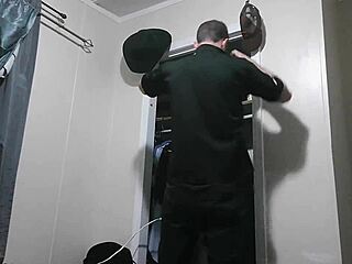 Hunghank69 update 32 muscular bodybuilder jerk off