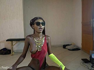 Dark skin beauty shows off pussy